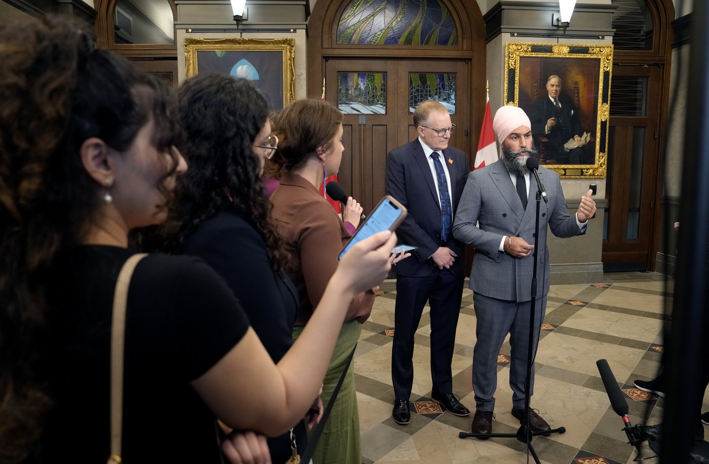 NDP to join Bloc in defeating Conservatives' non-confidence motion | iNFOnews.ca