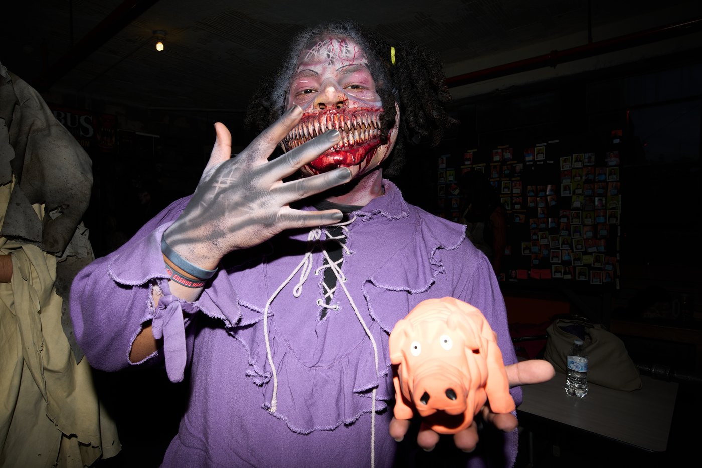 Michigan haunted house teaches actors to ‘scare the pee out of’ guests | iNFOnews.ca