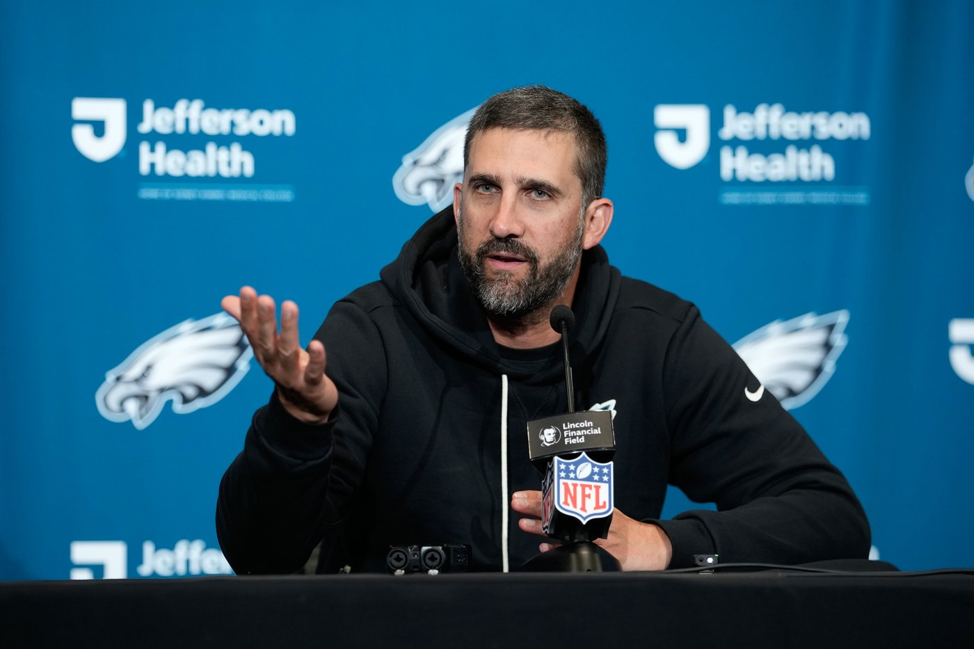 Eagles head to London at .500 and in dire need of fixing offense sagging under Hurts, Sirianni | iNFOnews.ca