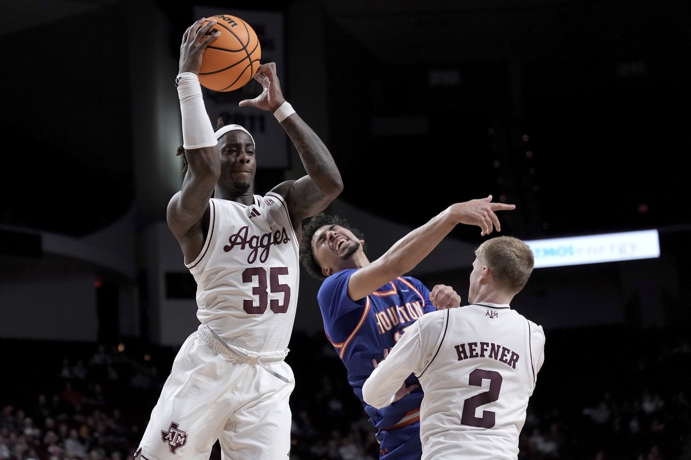 No. 12 Texas A&M beats Houston Christian 77-45 | iNFOnews.ca