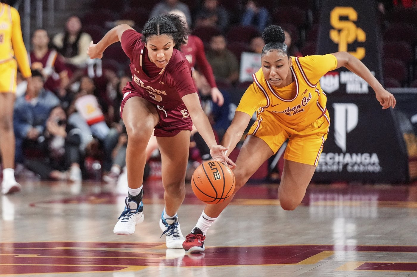 JuJu Watkins scores 26 points to lead No. 5 Southern California past Elon 88-30 | iNFOnews.ca JuJu Watkins scores 26 points to lead No. 5 Southern California past Elon 88-30 | iNFOnews.ca