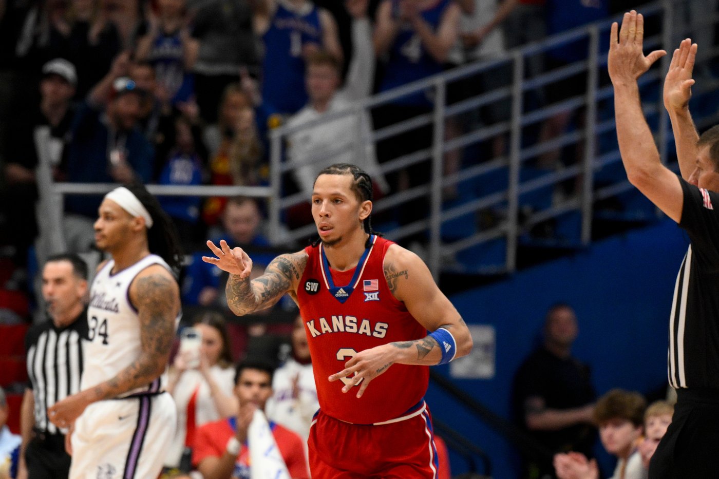 A 104-point outburst at Allen Fieldhouse puts Kansas’ boom-or-bust season in focus | iNFOnews.ca A 104-point outburst at Allen Fieldhouse puts Kansas’ boom-or-bust season in focus | iNFOnews.ca