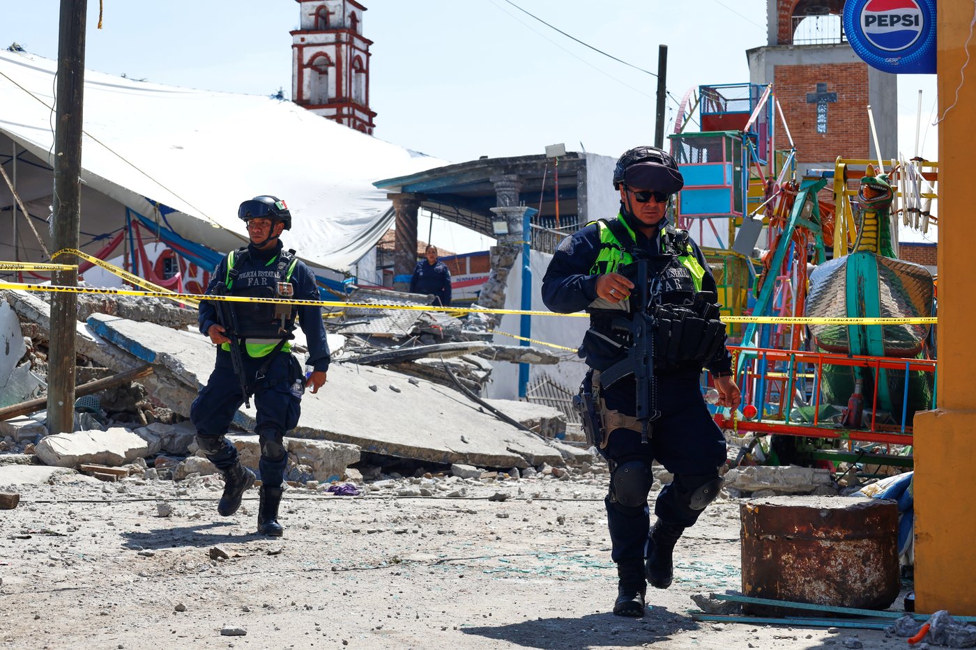 Explosion of fireworks in central Mexico kills at least 10, injures 64 | iNFOnews.ca Explosion of fireworks in central Mexico kills at least 10, injures 64 | iNFOnews.ca