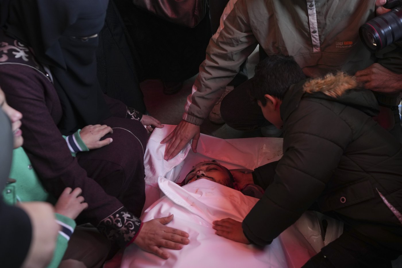 Middle East latest: An Israeli strike on a Gaza tent camp kills at least 21 people | iNFOnews.ca Middle East latest: An Israeli strike on a Gaza tent camp kills at least 21 people | iNFOnews.ca