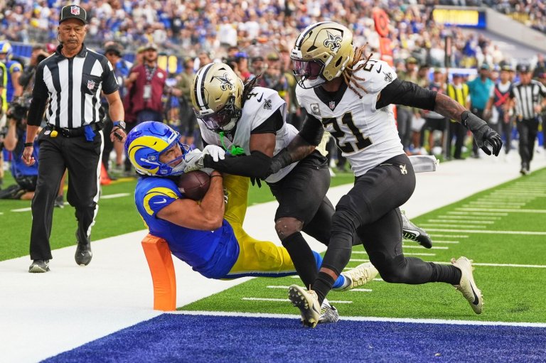 Matthew Stafford hits Davante Adams with 2 of his 4 TD passes while the Rams rout the Saints, 34-10 | iNFOnews.ca