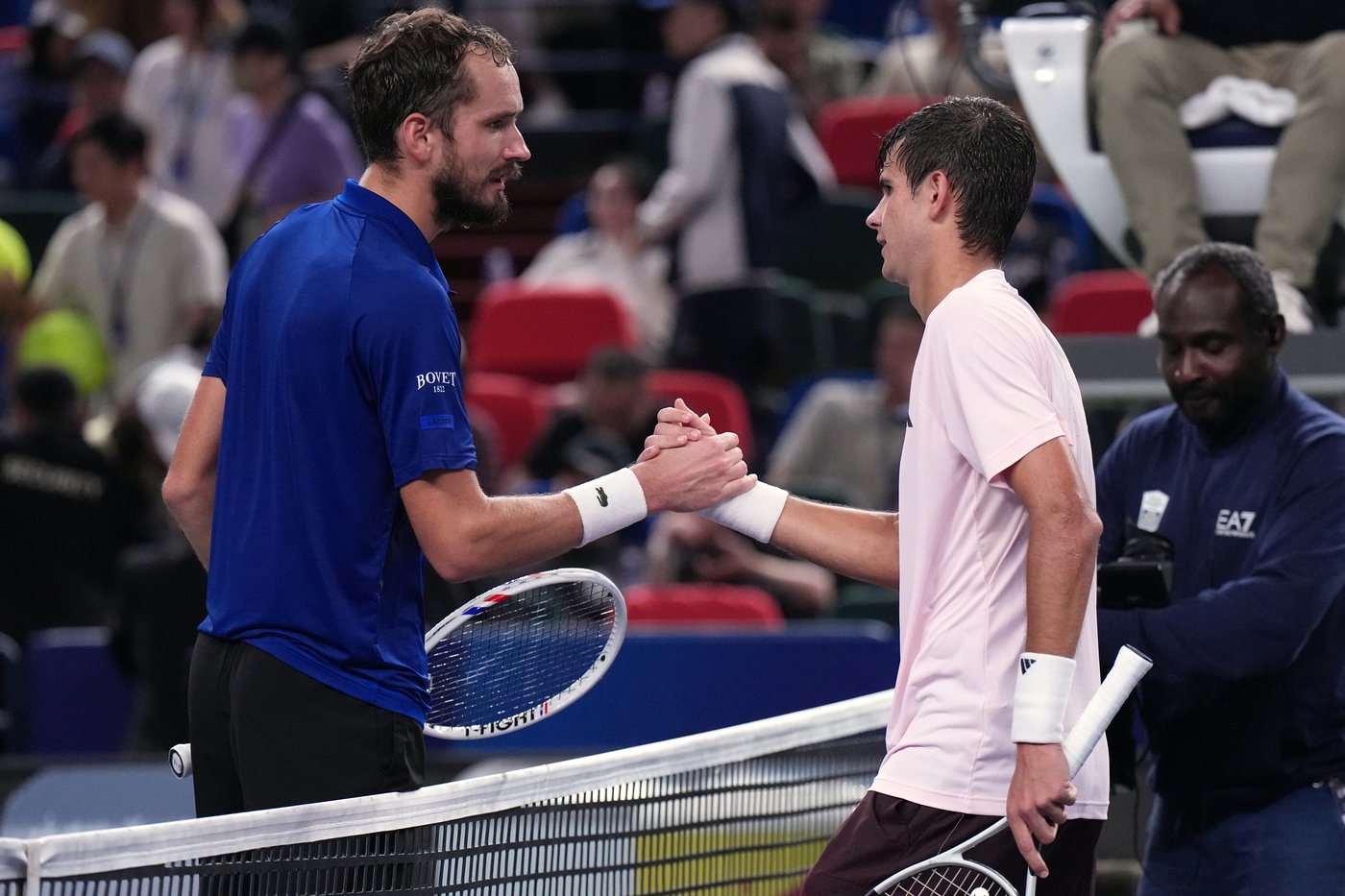 Davidovich Fokina upsets future No. 1 Zverev to reach the Shanghai Masters final against Jodar | iNFOnews.ca