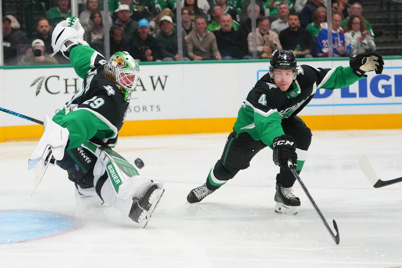 Harley scores in OT as Stars beat Jets 4-3 for fifth straight win | iNFOnews.ca
