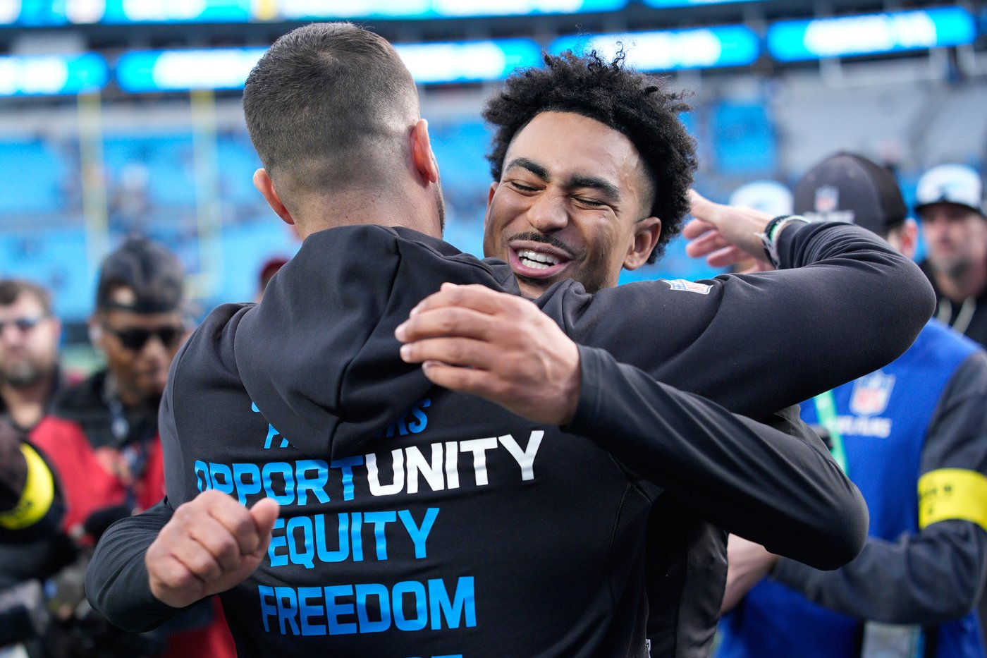 Panthers take 1st place in NFC South with 23-20 win over Buccaneers | iNFOnews.ca