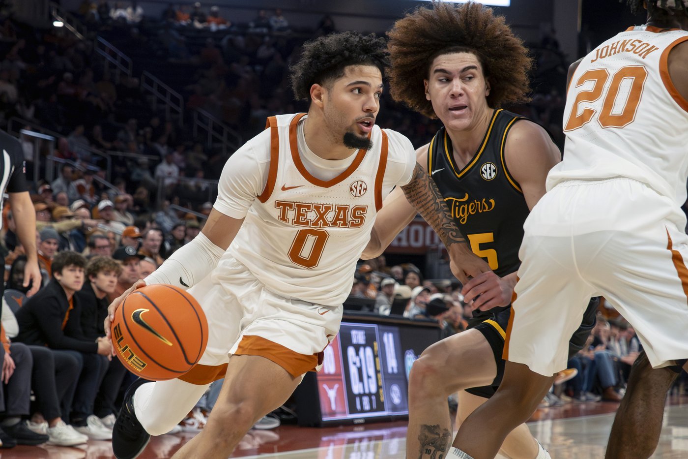 Kaluma scores 14 and Texas pulls away late to earn 1st home SEC win, 61-53 over No. 22 Missouri | iNFOnews.ca Kaluma scores 14 and Texas pulls away late to earn 1st home SEC win, 61-53 over No. 22 Missouri | iNFOnews.ca