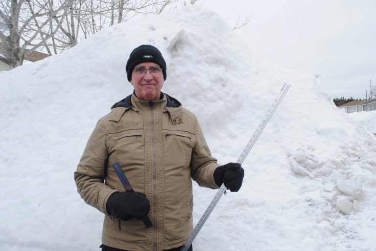 'Old guy with a ruler' keeping Newfoundland informed through record-breaking snowfall | iNFOnews.ca