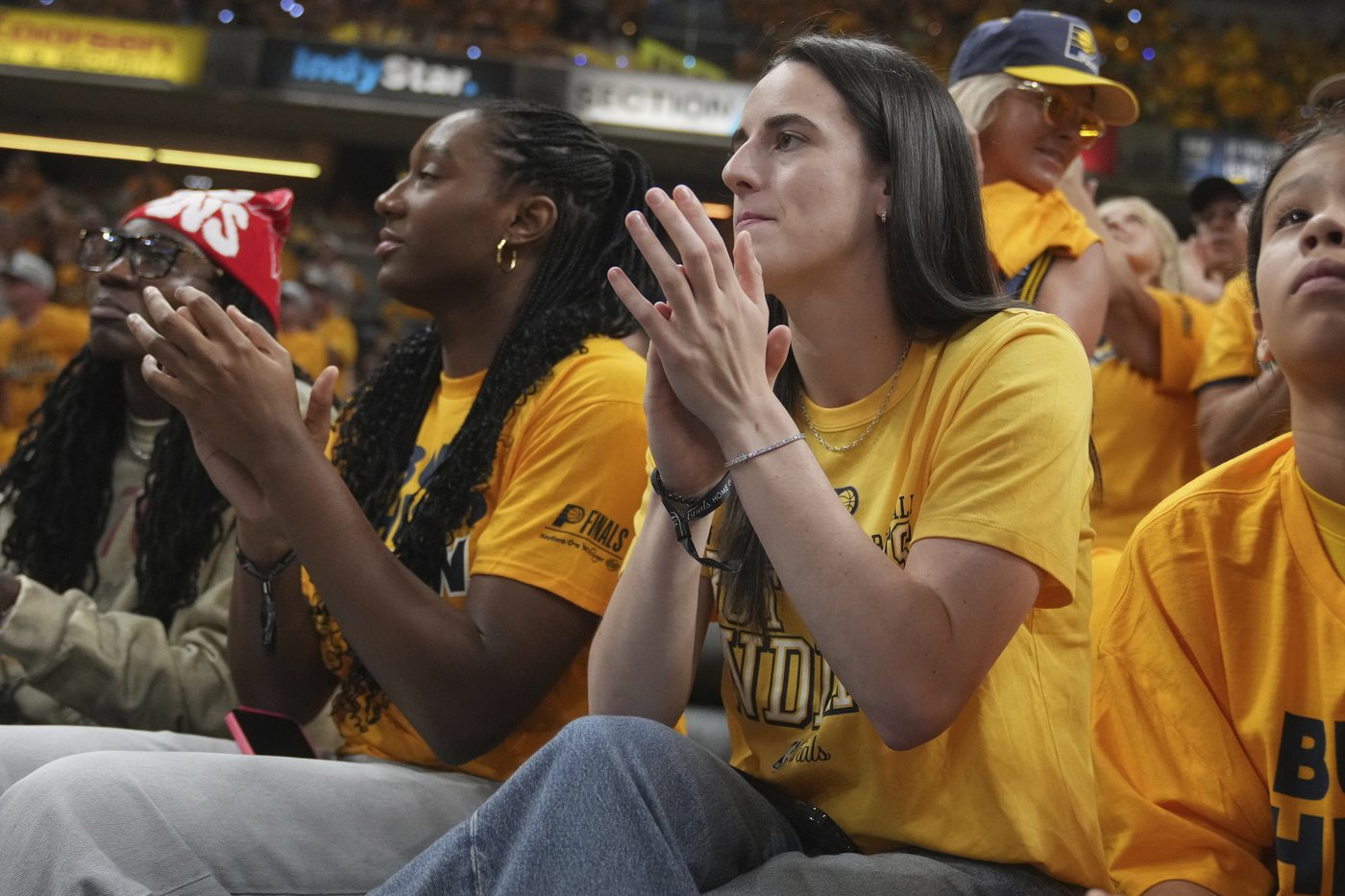 Fever say Caitlin Clark will be ready to play in showdown with Liberty on Saturday | iNFOnews.ca