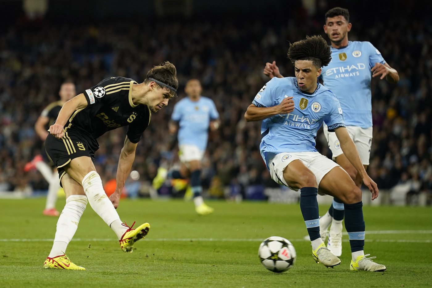 Liverpool stays perfect in Champions League and Raphinha scores hat trick for Barcelona | iNFOnews.ca