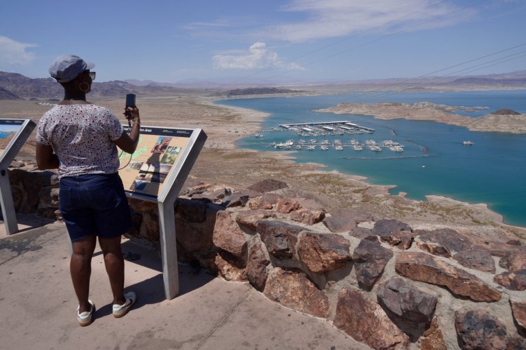 Lake Mead hits historic low water level as Colorado River struggles | iNFOnews.ca