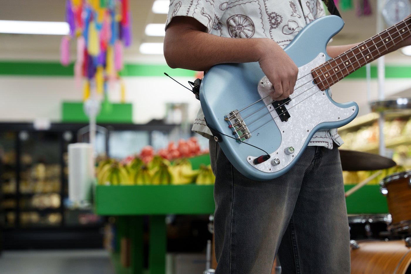 A Latino grocery store in Delaware turns its produce aisle into a music stage | iNFOnews.ca A Latino grocery store in Delaware turns its produce aisle into a music stage | iNFOnews.ca