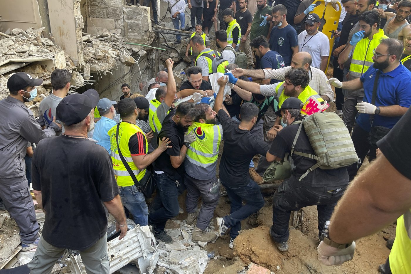 Rare Israeli airstrike in Beirut kills Hezbollah commander and more than a dozen others | iNFOnews.ca