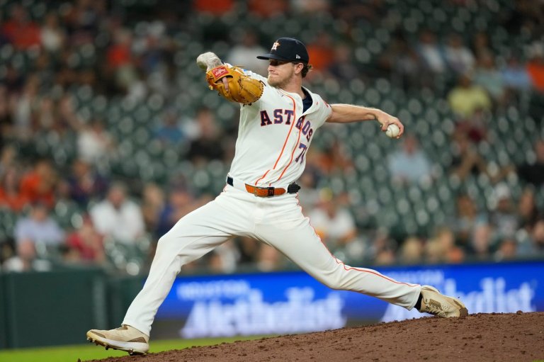 Pecko fans 4 in MLB debut, Vázquez hits 7th homer as the Astros beat the Angels 3-2 | iNFOnews.ca