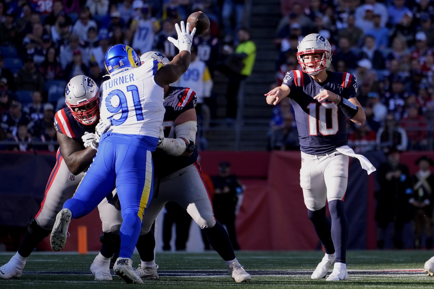 Rams' talented defensive line faces extra challenge in running ability of Eagles QB Jalen Hurts | iNFOnews.ca