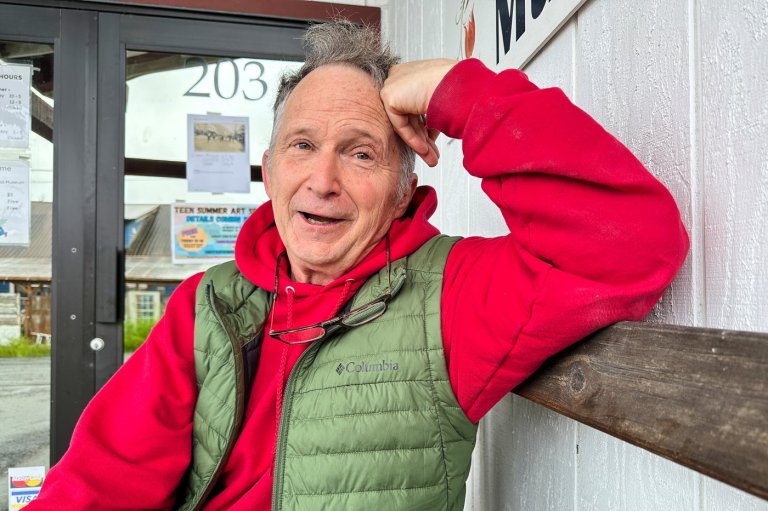 To the GOP, he's a sham candidate. At home, he’s Mr. Sullivan, ex-teacher and Alaska Senate hopeful | iNFOnews.ca