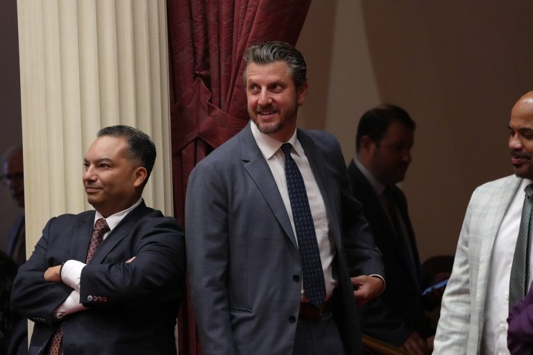 California lawmakers pass bill allowing people to identify their Jewish ancestry on state forms | iNFOnews.ca