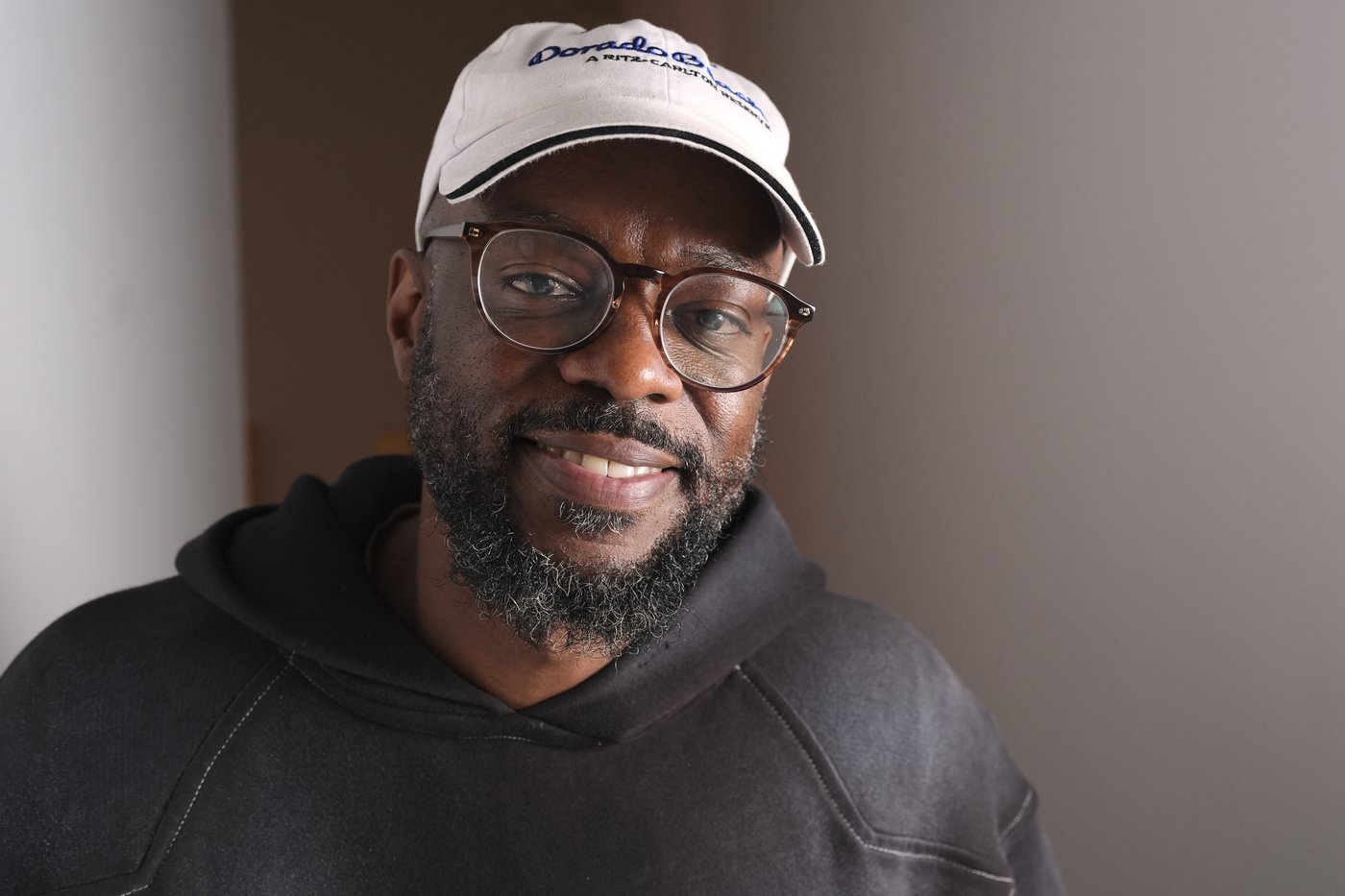 Can AI ever be funny? Some comedians embrace AI tools but they're still running the show | iNFOnews.ca