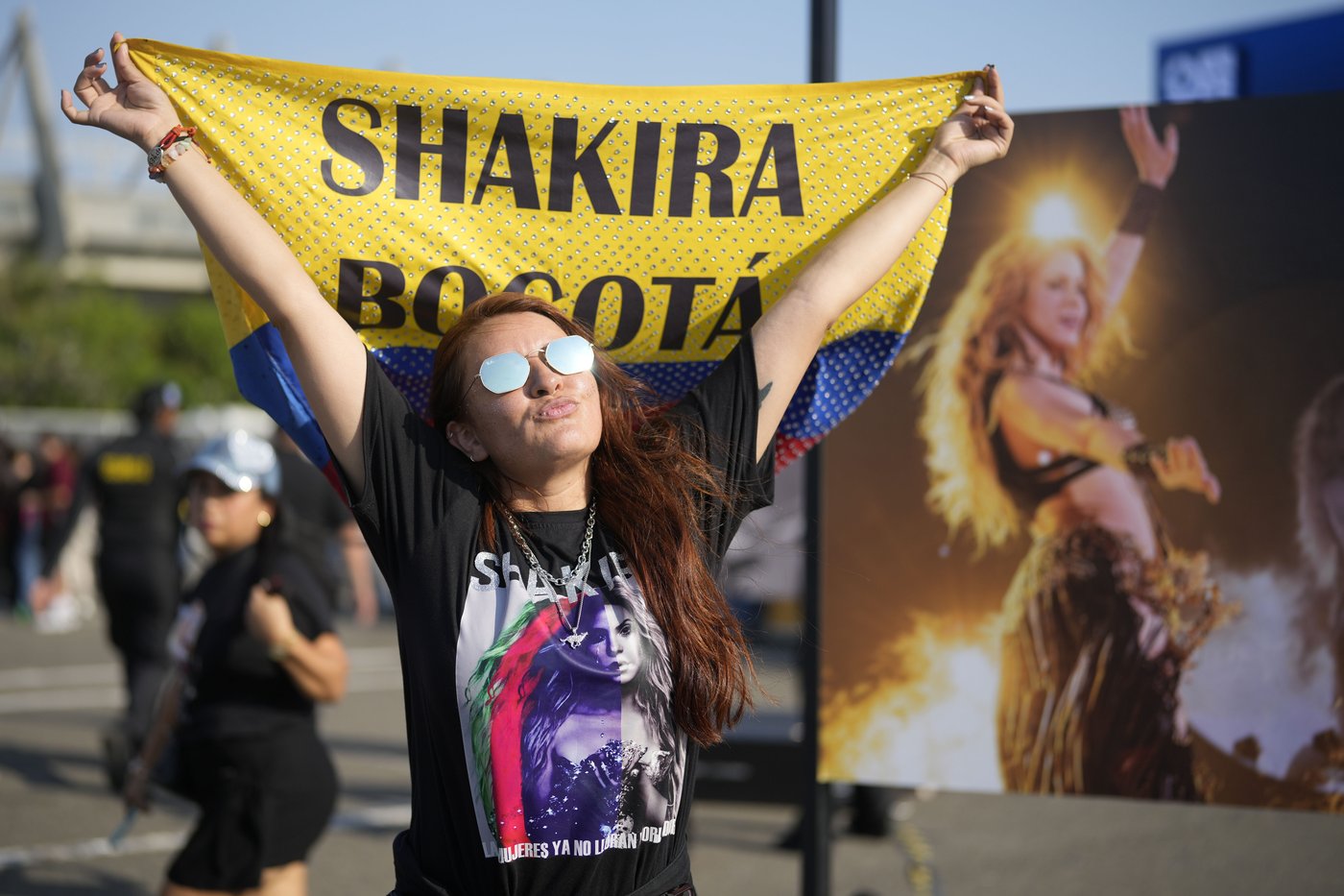 PHOTO COLLECTION: Shakira on Tour | iNFOnews.ca
