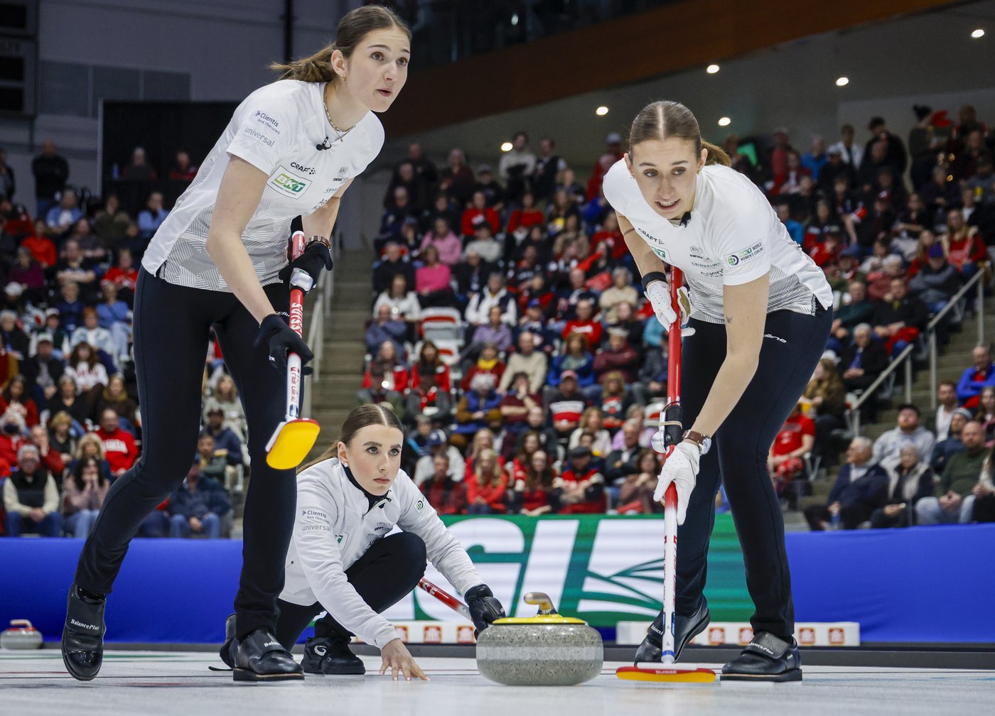 World Curling in "advanced discussions" to hold world women's playdowns in UAE | iNFOnews.ca