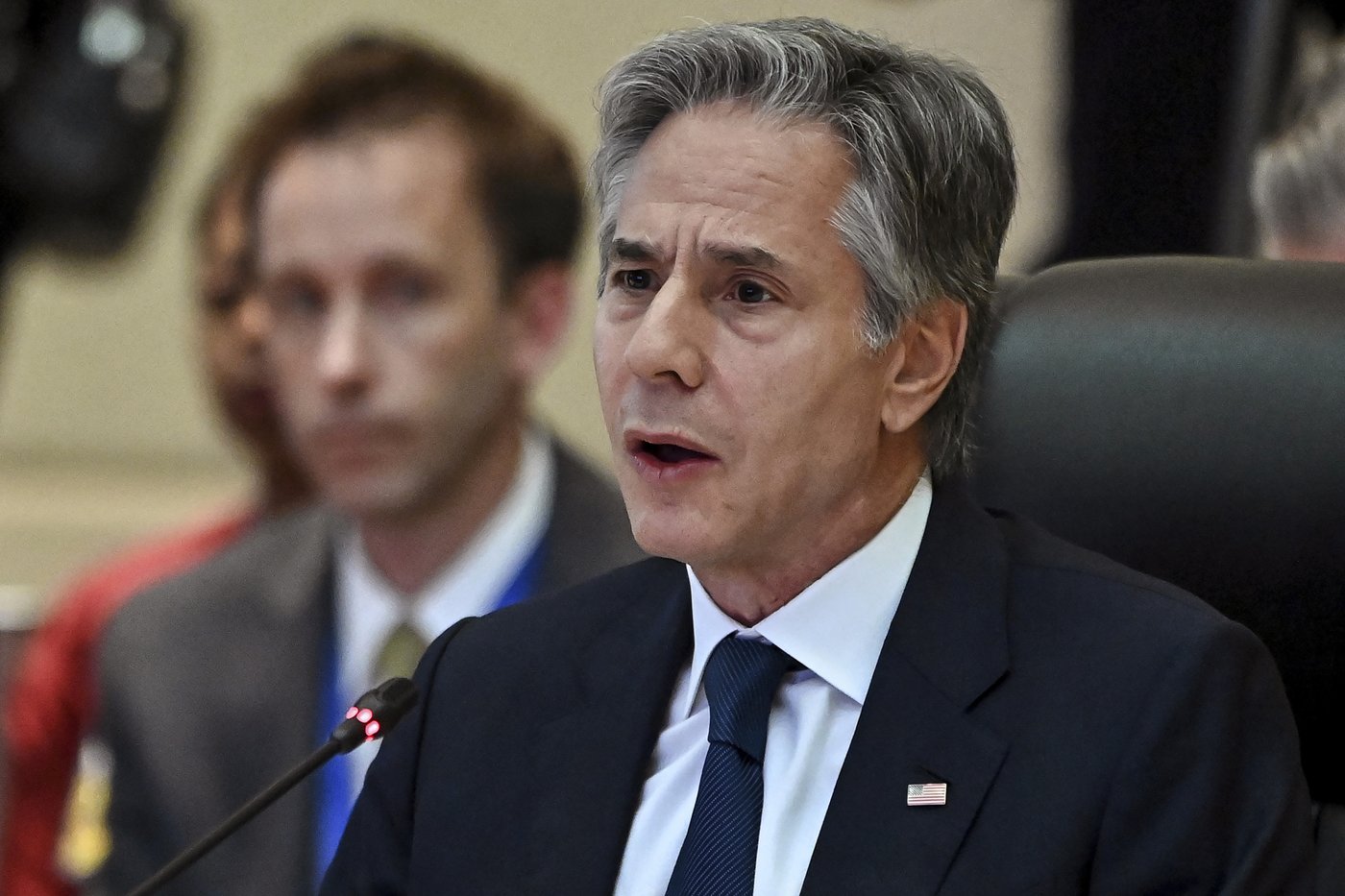 Blinken tells ASEAN the US is worried about China's 'dangerous' actions in disputed sea | iNFOnews.ca