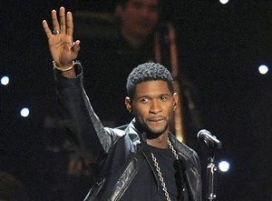 Election officials defend decision to allow Usher to bypass long lines to vote on Election Day | iNFOnews.ca CP20708855