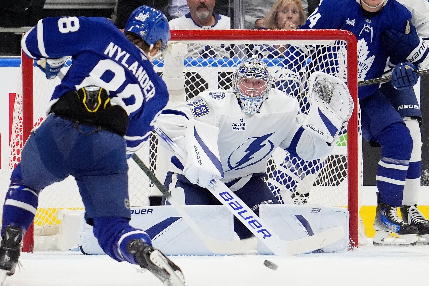 Nylander fills net, focuses on details in Leafs' win over Bolts: 'It's contagious' | iNFOnews.ca