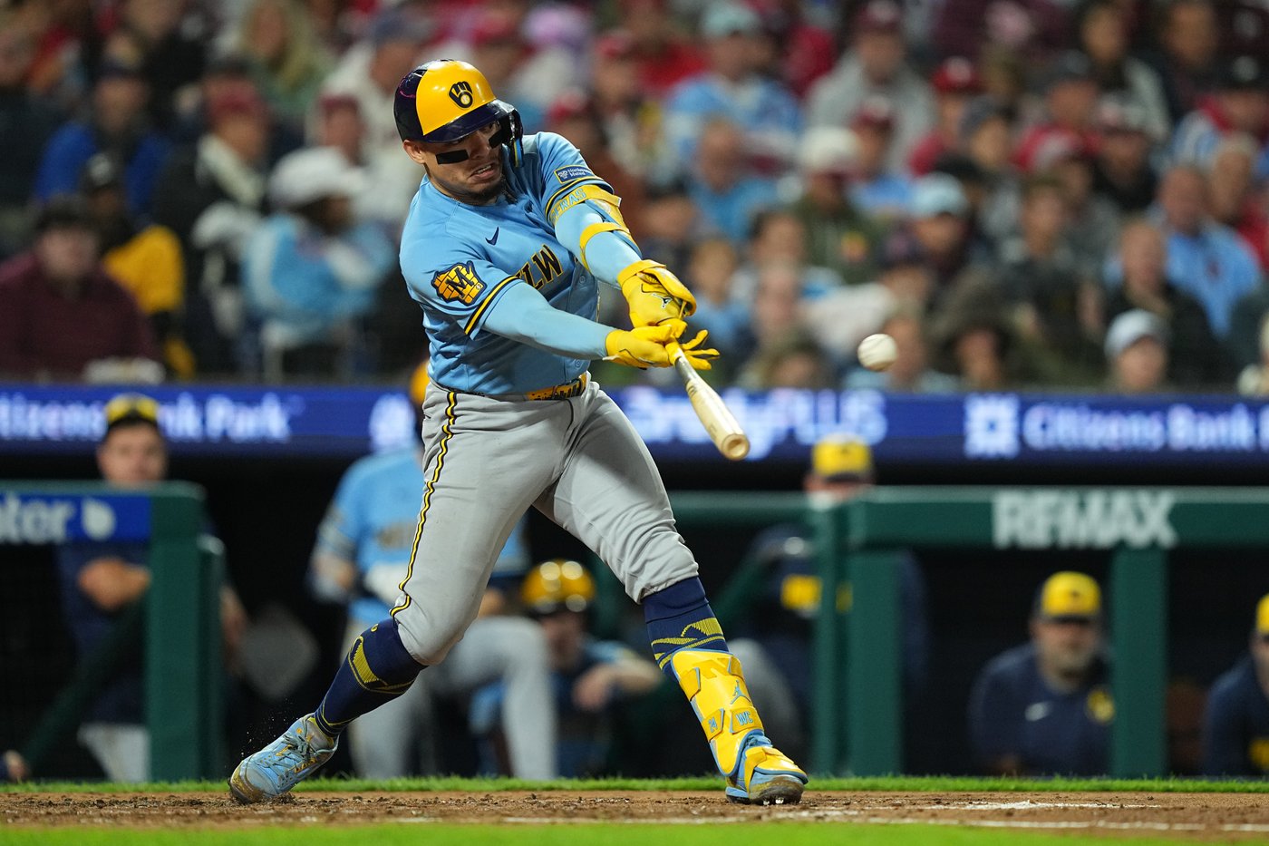 Wheeler fans 7 straight to open game, Stott hits tiebreaking single as Phillies beat Brewers 6-4 | iNFOnews.ca