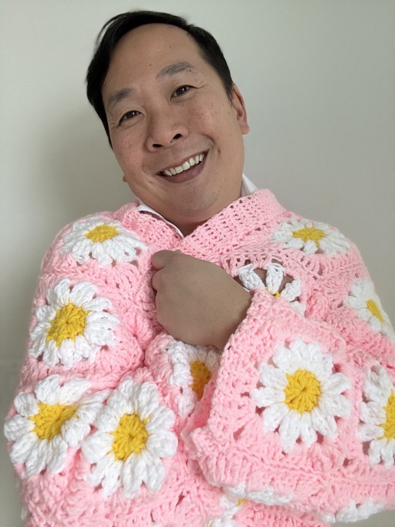 Crochet and knitting weave a spell as younger Canadians find comfort and connection | iNFOnews.ca