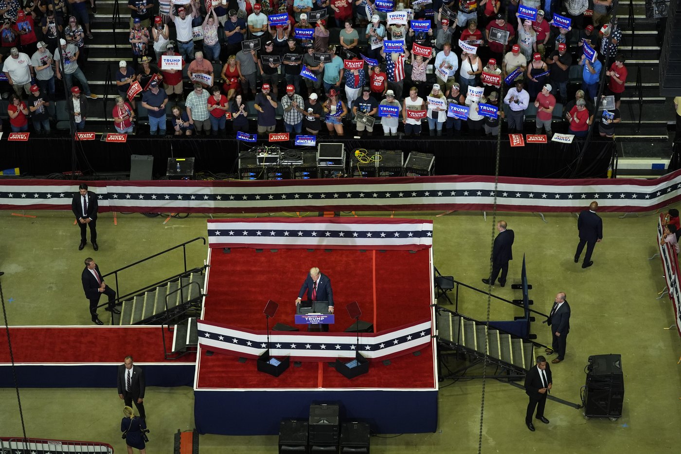 PHOTO COLLECTION: US Election 2024 AP Campaign Highlights | iNFOnews.ca