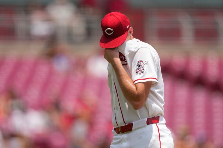 Steer homers and Lodolo shuts down Orioles, Reds win 3-2 to avoid sweep | iNFOnews.ca