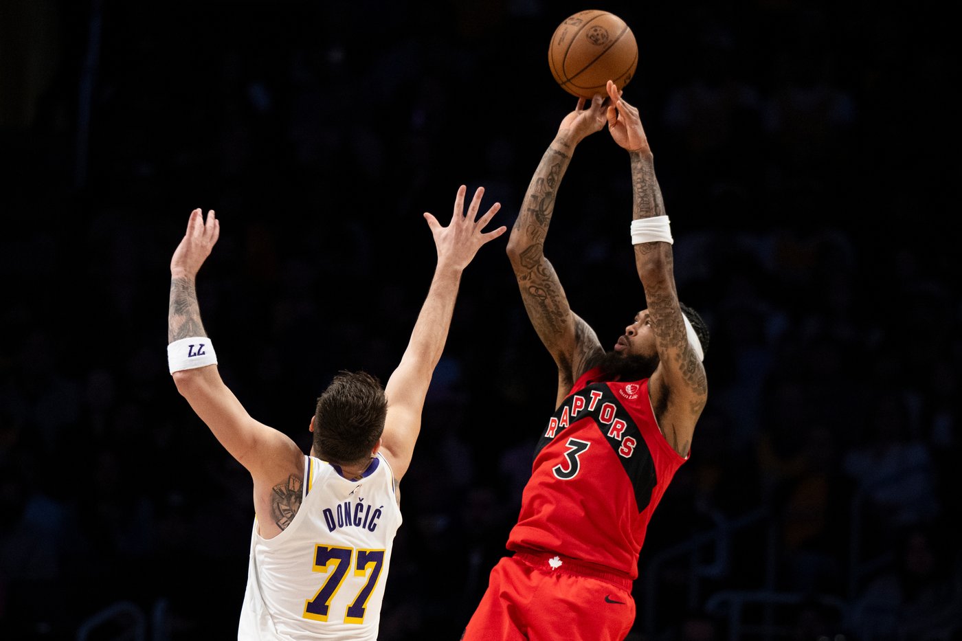 Luka, LeBron get Lakers back into form in 110-93 victory over Raptors | iNFOnews.ca Luka, LeBron get Lakers back into form in 110-93 victory over Raptors | iNFOnews.ca