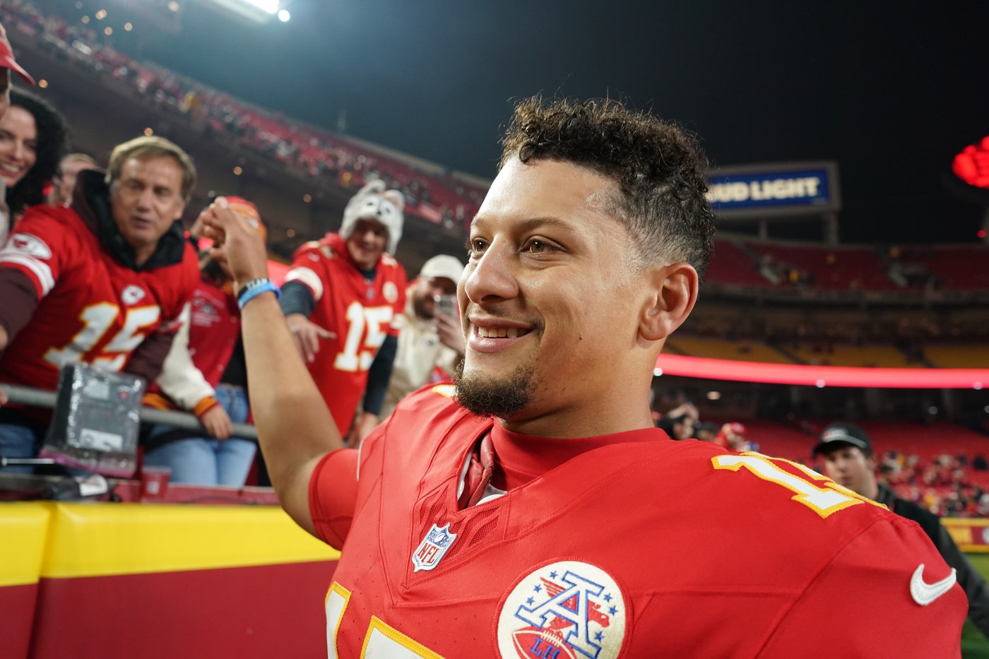 Pro Picks: Chiefs will edge Bills on Harrison Butker's field goal as time expires | iNFOnews.ca Pro Picks: Chiefs will edge Bills on Harrison Butker's field goal as time expires | iNFOnews.ca
