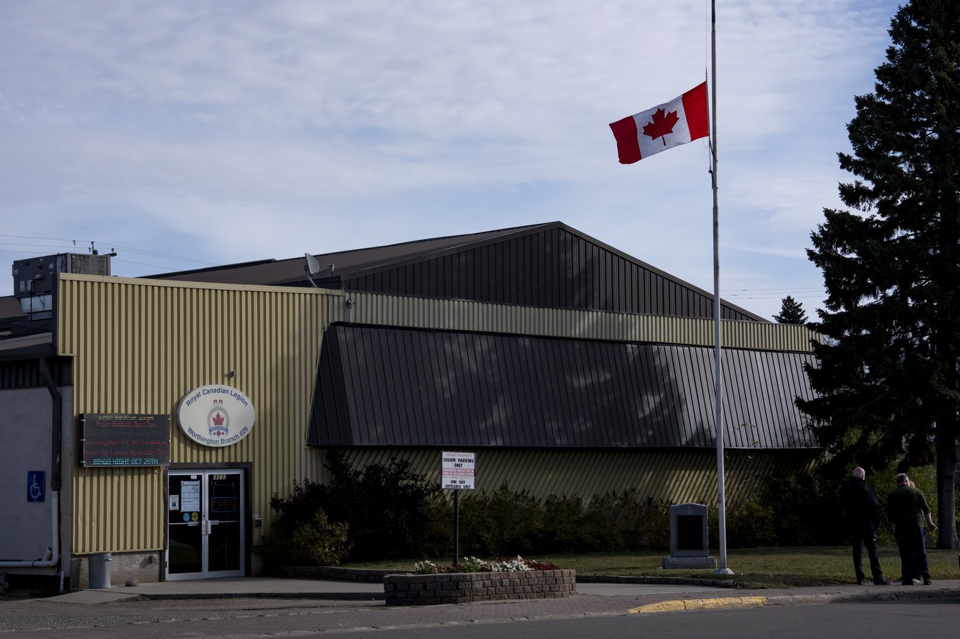 Residents of Wainwright, Alta., grieving but resilient after tragic fire on army base | iNFOnews.ca Residents of Wainwright, Alta., grieving but resilient after tragic fire on army base | iNFOnews.ca