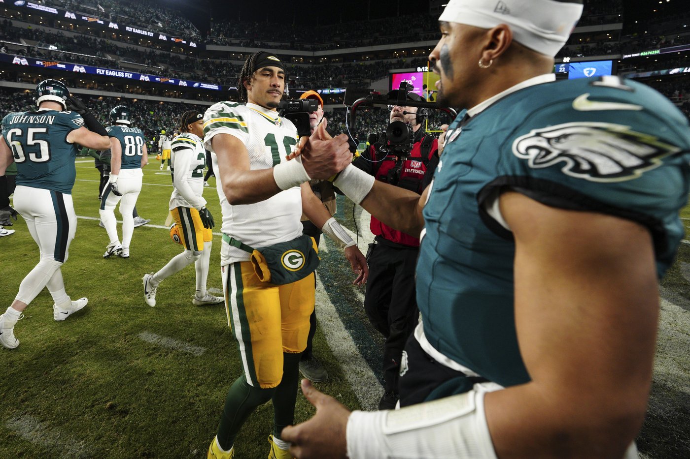 Eagles advance in the playoffs even with a modest effort from Jalen Hurts | iNFOnews.ca