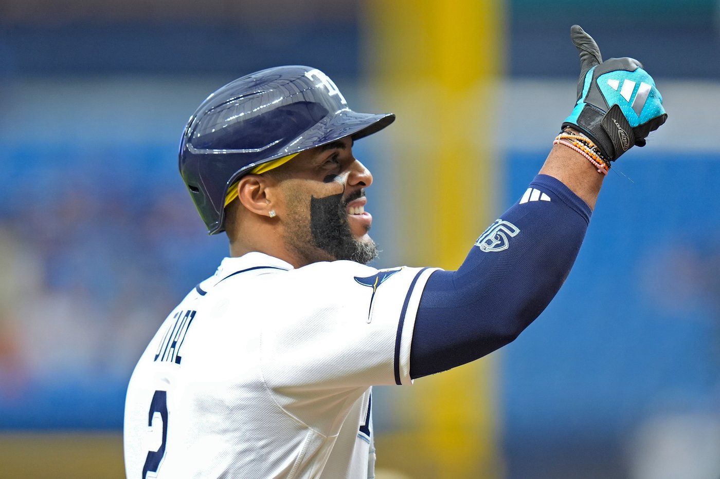 Yandy Díaz homers, Drew Rasmussen earns 6th straight win as the Rays beat the Blue Jays 7-6 | iNFOnews.ca Yandy Díaz homers, Drew Rasmussen earns 6th straight win as the Rays beat the Blue Jays 7-6 | iNFOnews.ca