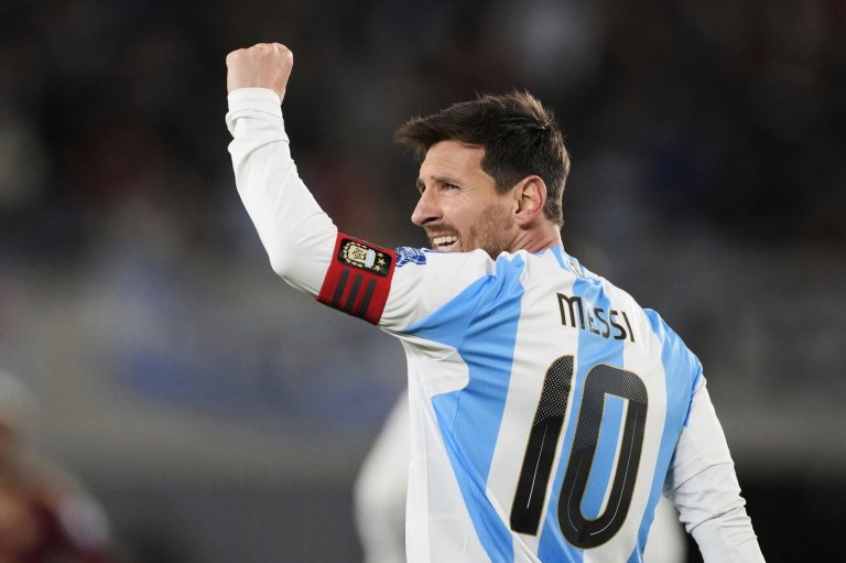 Messi and Argentina's soccer team are special guests for Angola's independence anniversary | iNFOnews.ca