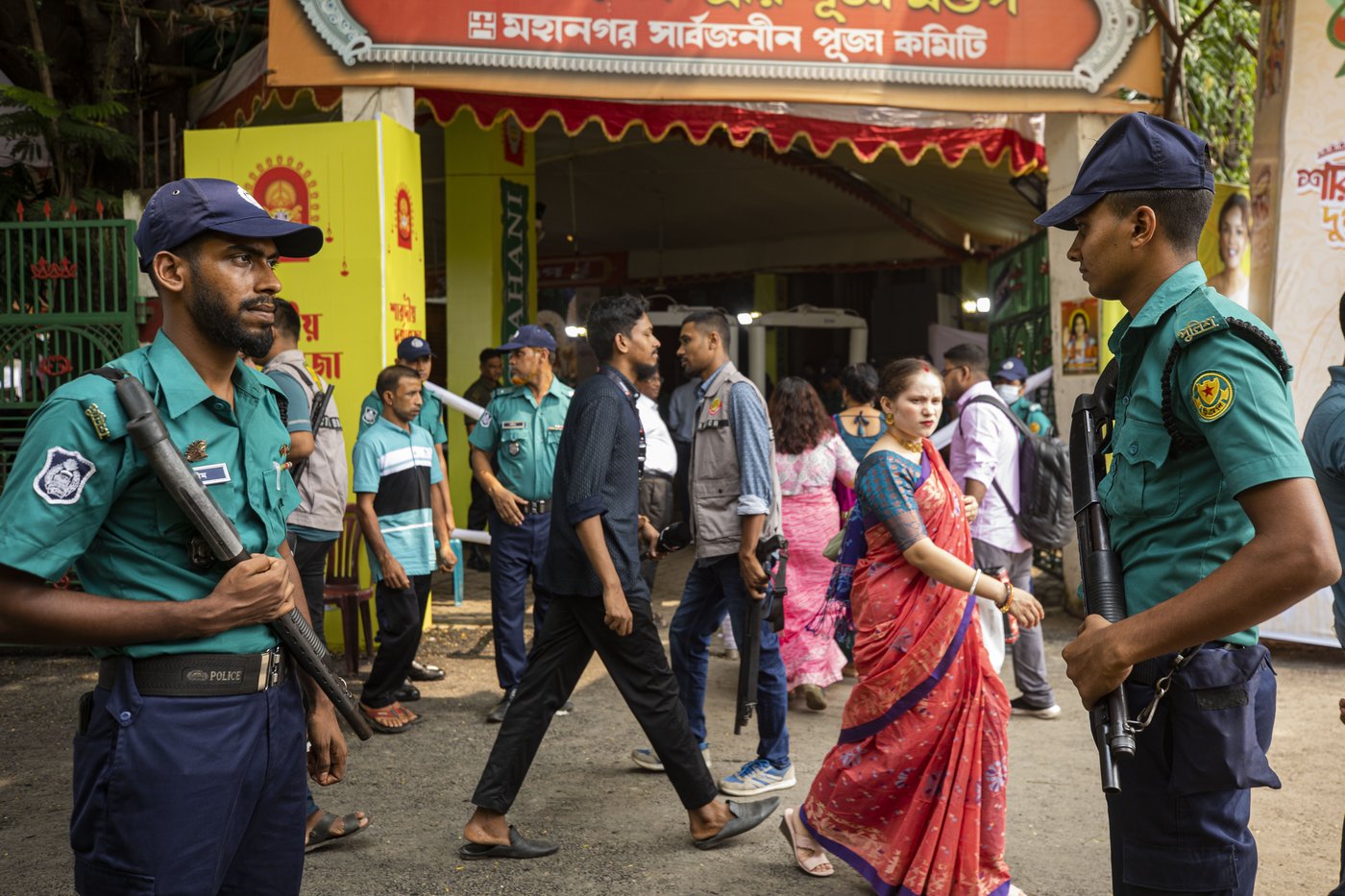 Hindus in Bangladesh celebrate their largest festival under tight security following attacks | iNFOnews.ca