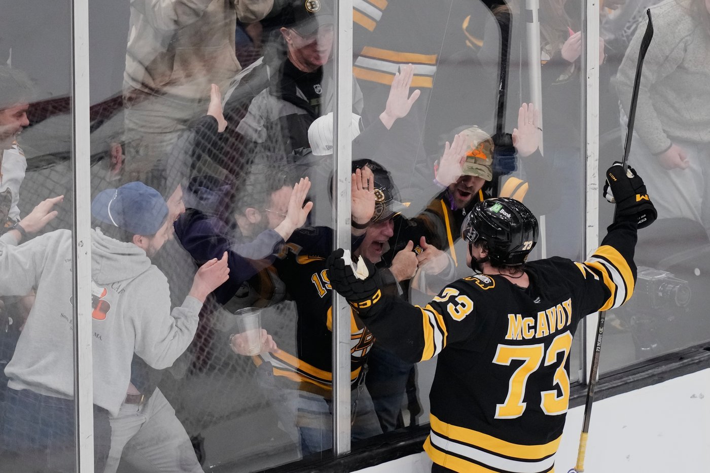 Bruins D Charlie McAvoy scores winning goal. And then it was time to see the dentist - again | iNFOnews.ca Bruins D Charlie McAvoy scores winning goal. And then it was time to see the dentist - again | iNFOnews.ca