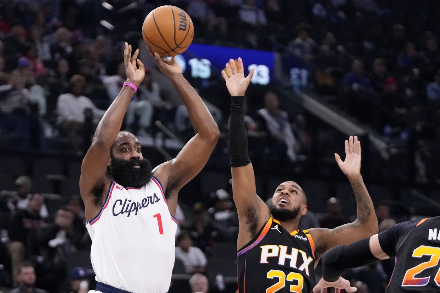 Booker and Durant lead Suns to 125-1119 comeback win over Clippers | iNFOnews.ca