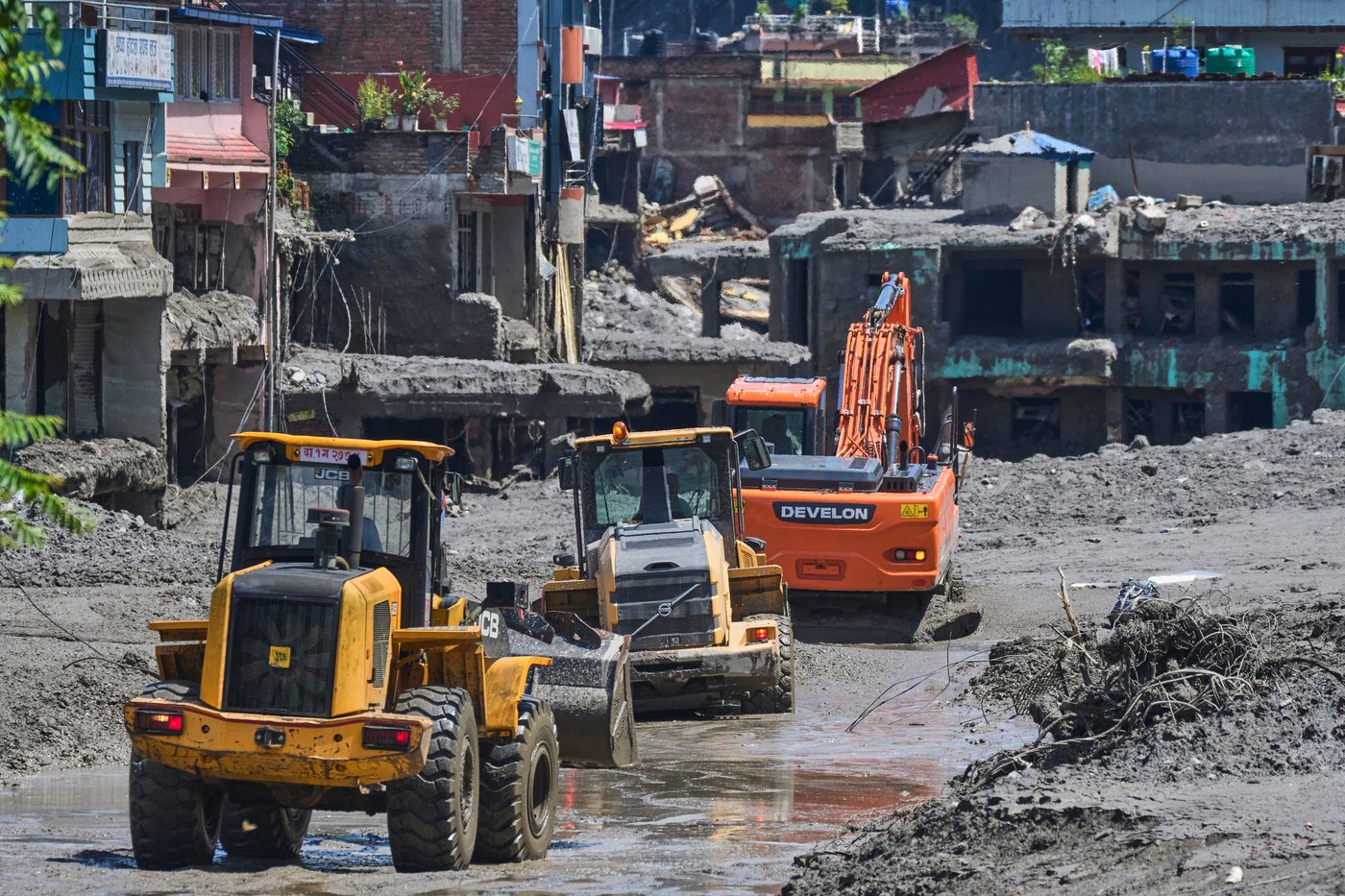 Nepal floods highlight growing glacier risks in warming Himalayas | iNFOnews.ca