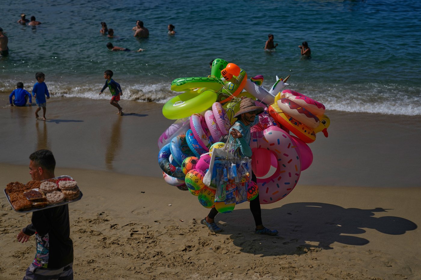 Mexico's pilgrims, Chile's election and more top photos this week in Latin America and the Caribbean | iNFOnews.ca