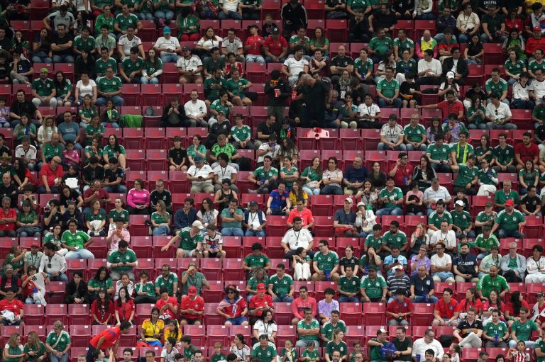 FIFA blames empty seats at World Cup match in Mexico on fans in the concourses | iNFOnews.ca