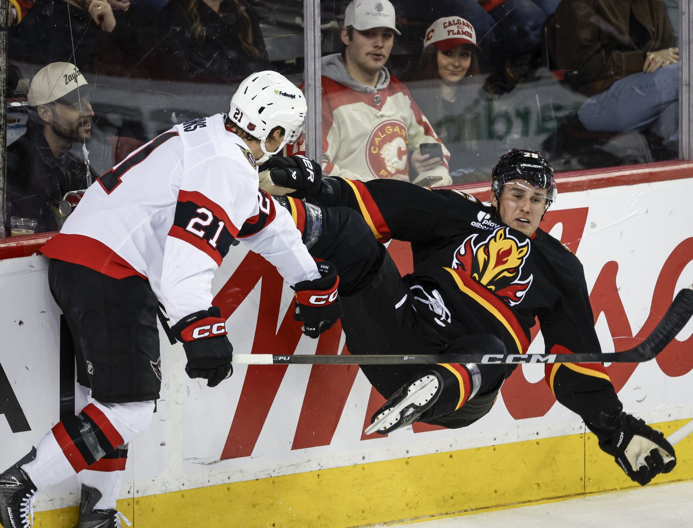 Cozens, Stutzle, Ullmark leading way as surging Senators make push for playoffs | iNFOnews.ca