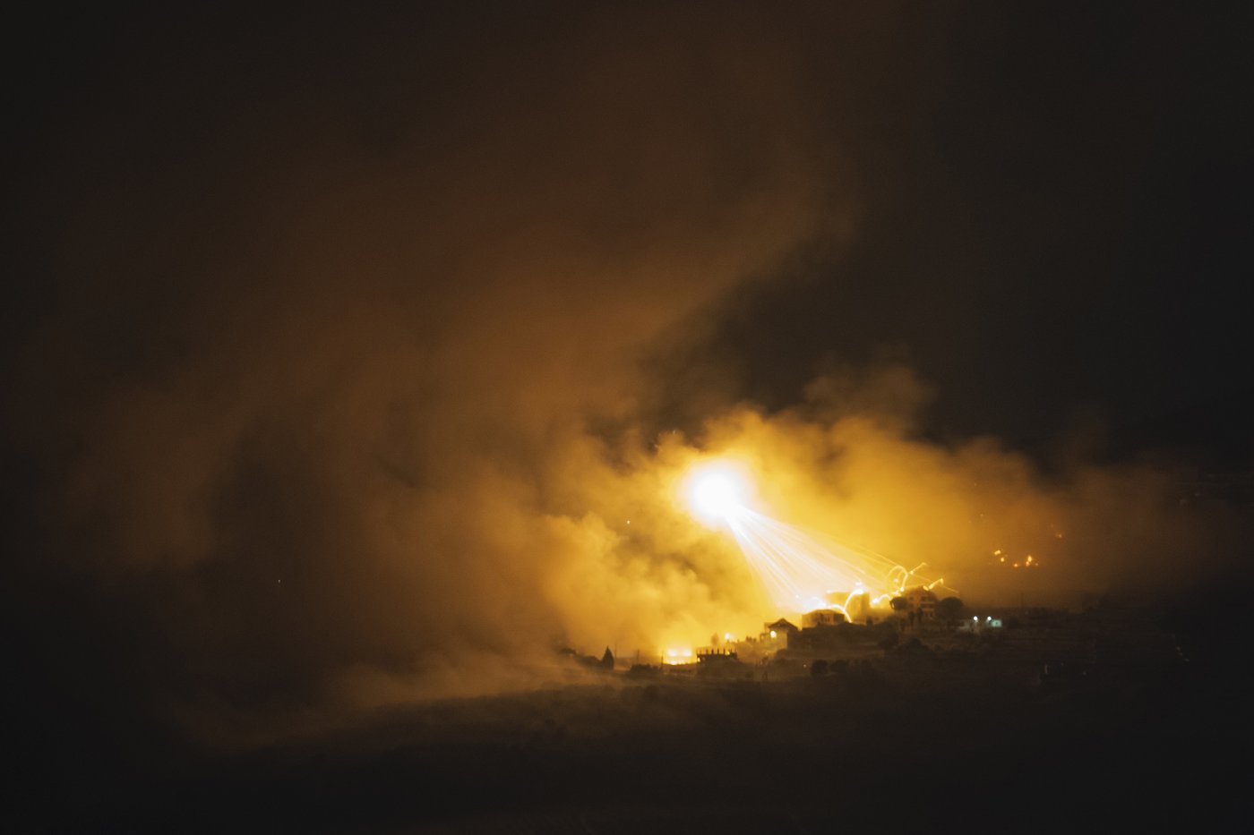 Iran fires at least 180 missiles into Israel as regionwide conflict grows | iNFOnews.ca