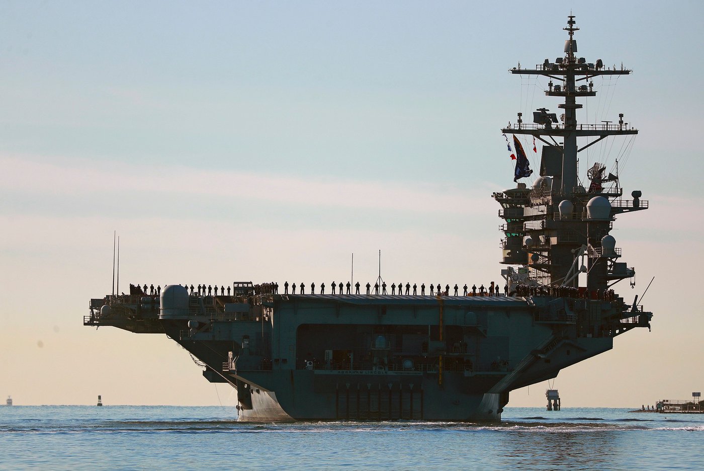 New aircraft carrier heads toward Mideast after reports of issues on long-deployed USS Lincoln | iNFOnews.ca