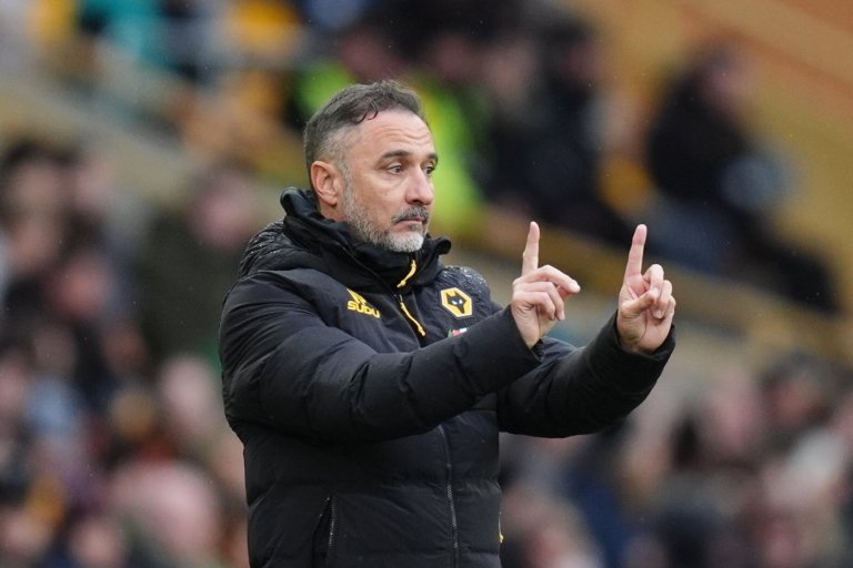 Wolves manager Pereira involved in heated exchange with own fans after latest loss | iNFOnews.ca Wolves manager Pereira involved in heated exchange with own fans after latest loss | iNFOnews.ca