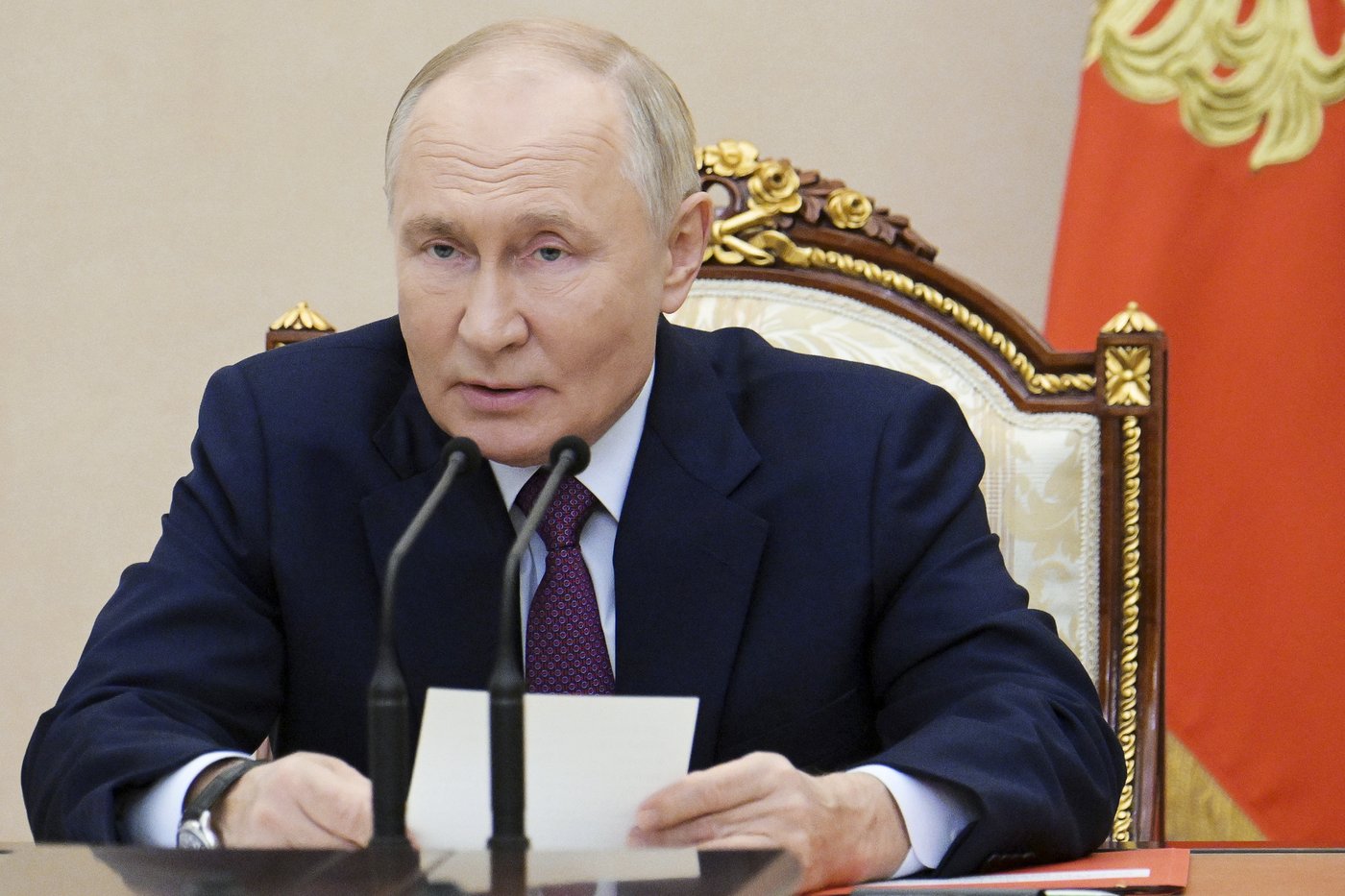 Putin lowers threshold of nuclear response as he issues new warnings to the West over Ukraine | iNFOnews.ca